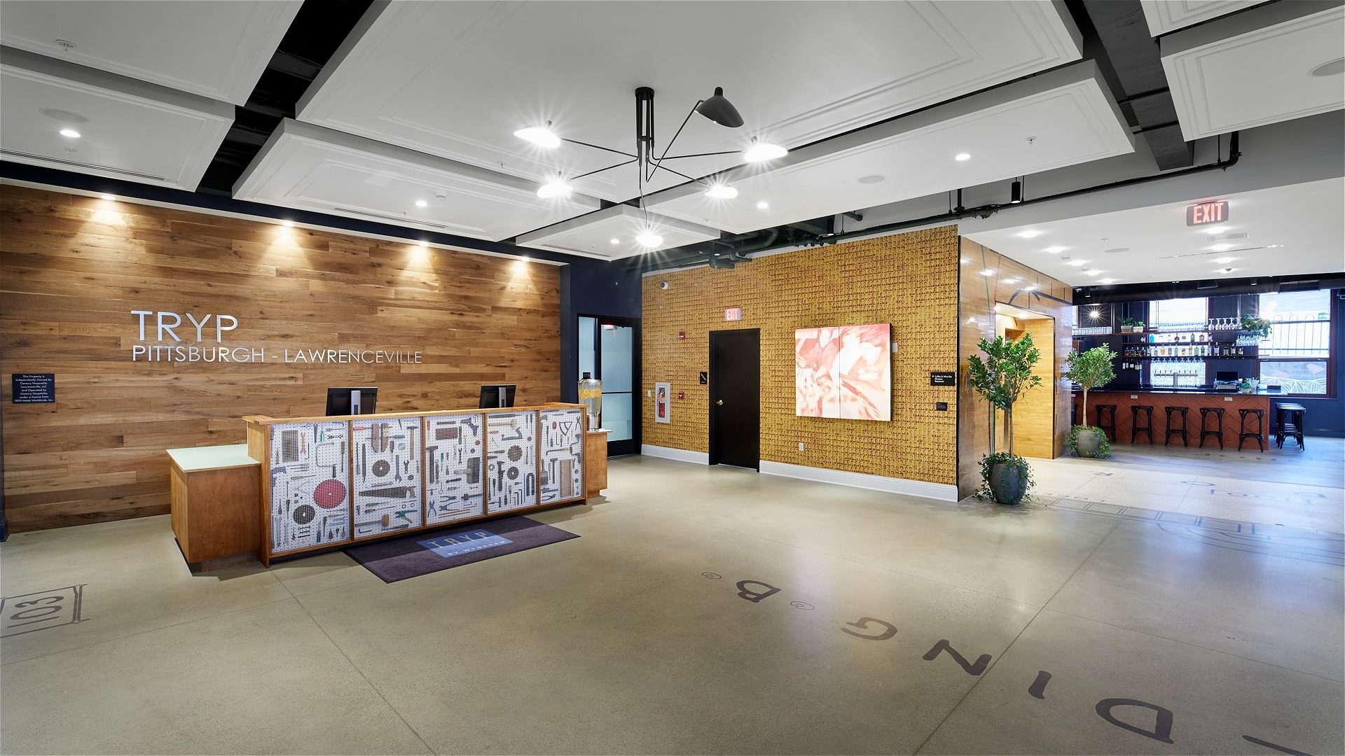 TRYP Pittsburgh Lobby